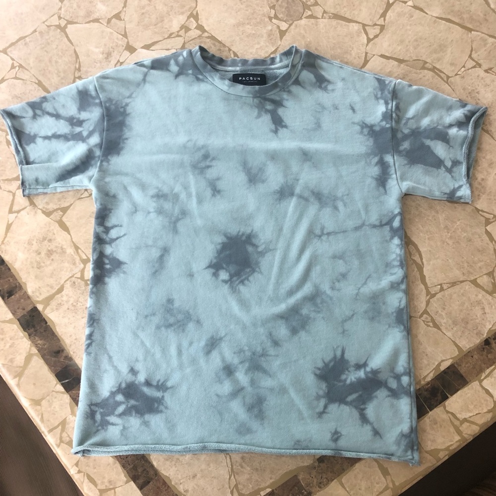 pacsun t-shirt (size medium)